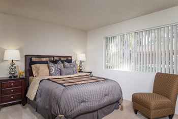 Vertical blinds